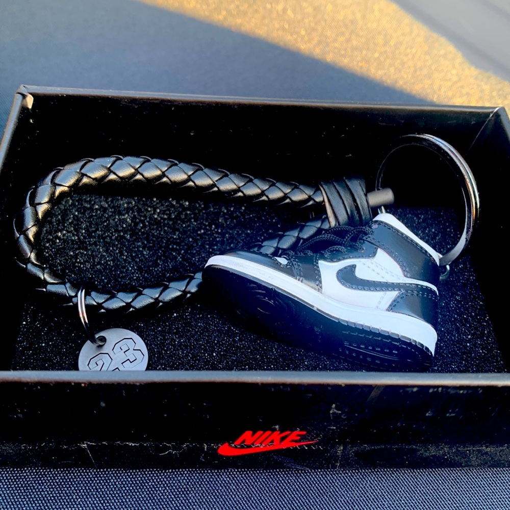 Sneaker Keychain Jordan's Retro ⅠShoe Key Chain for Men & Women Black and White
